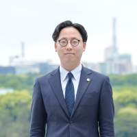 岸 周吾