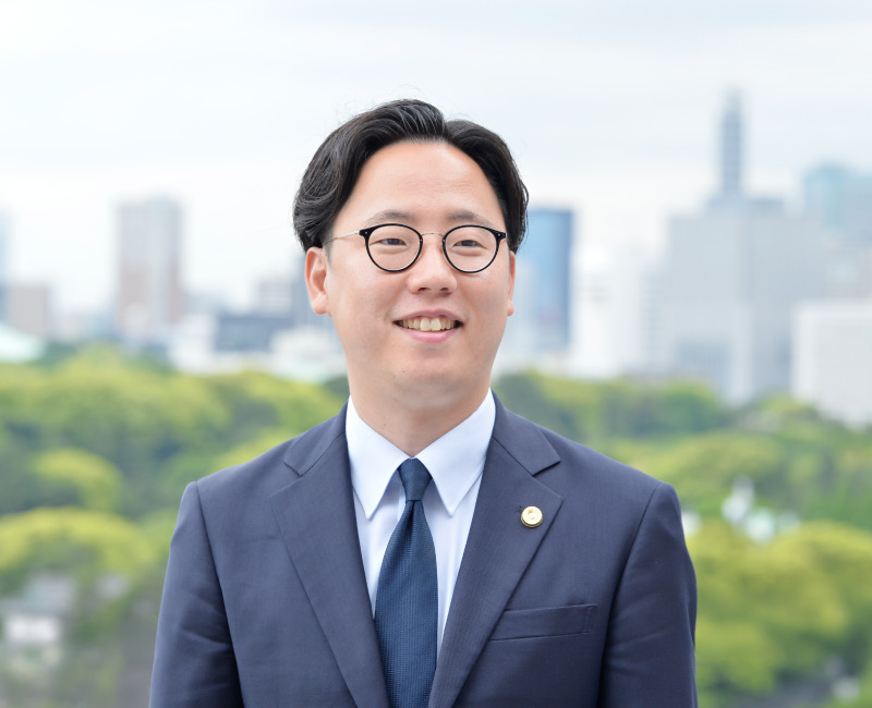 岸 周吾